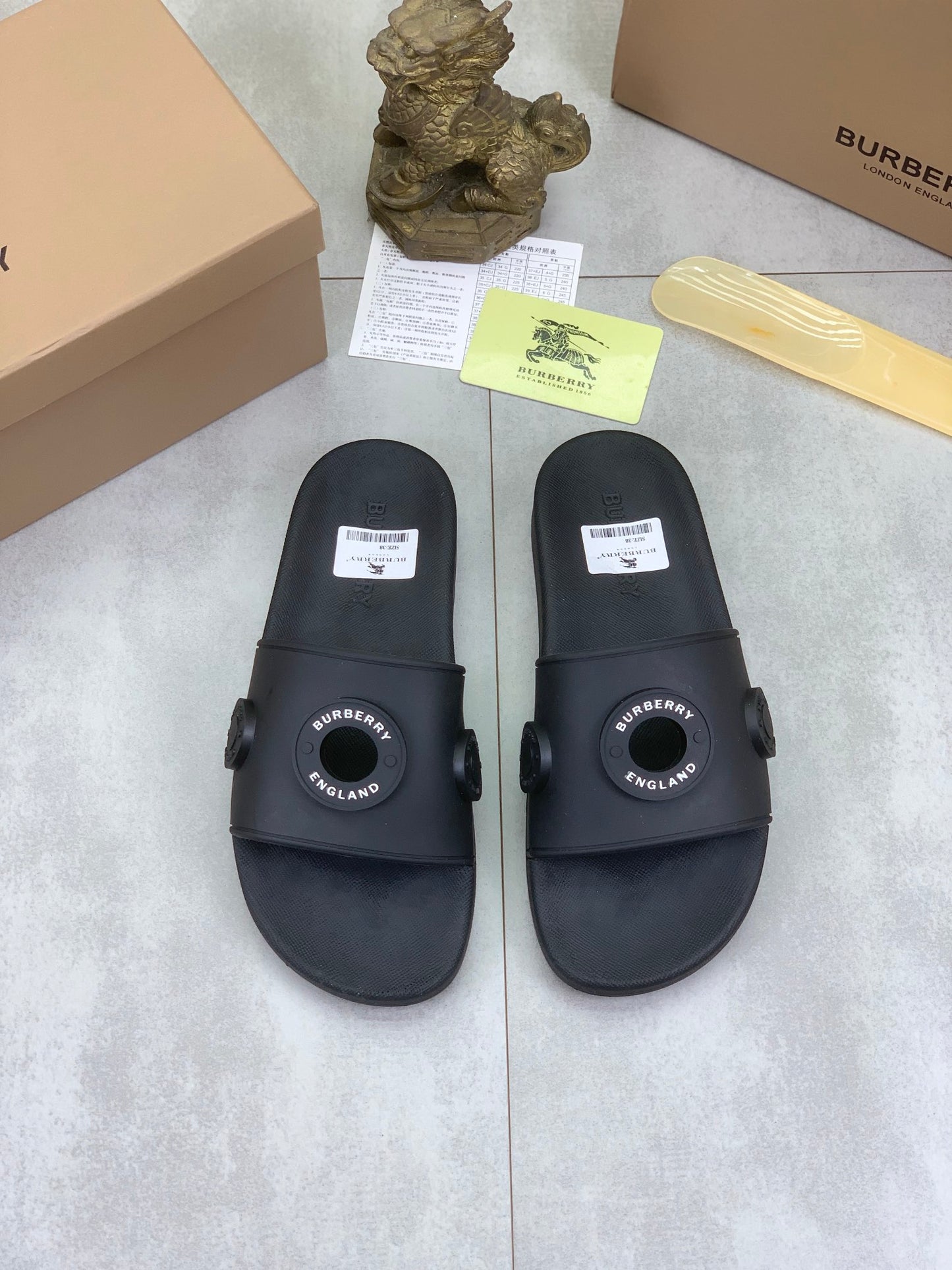 *BURBBER Slippers Slider 2 Color ' s 46