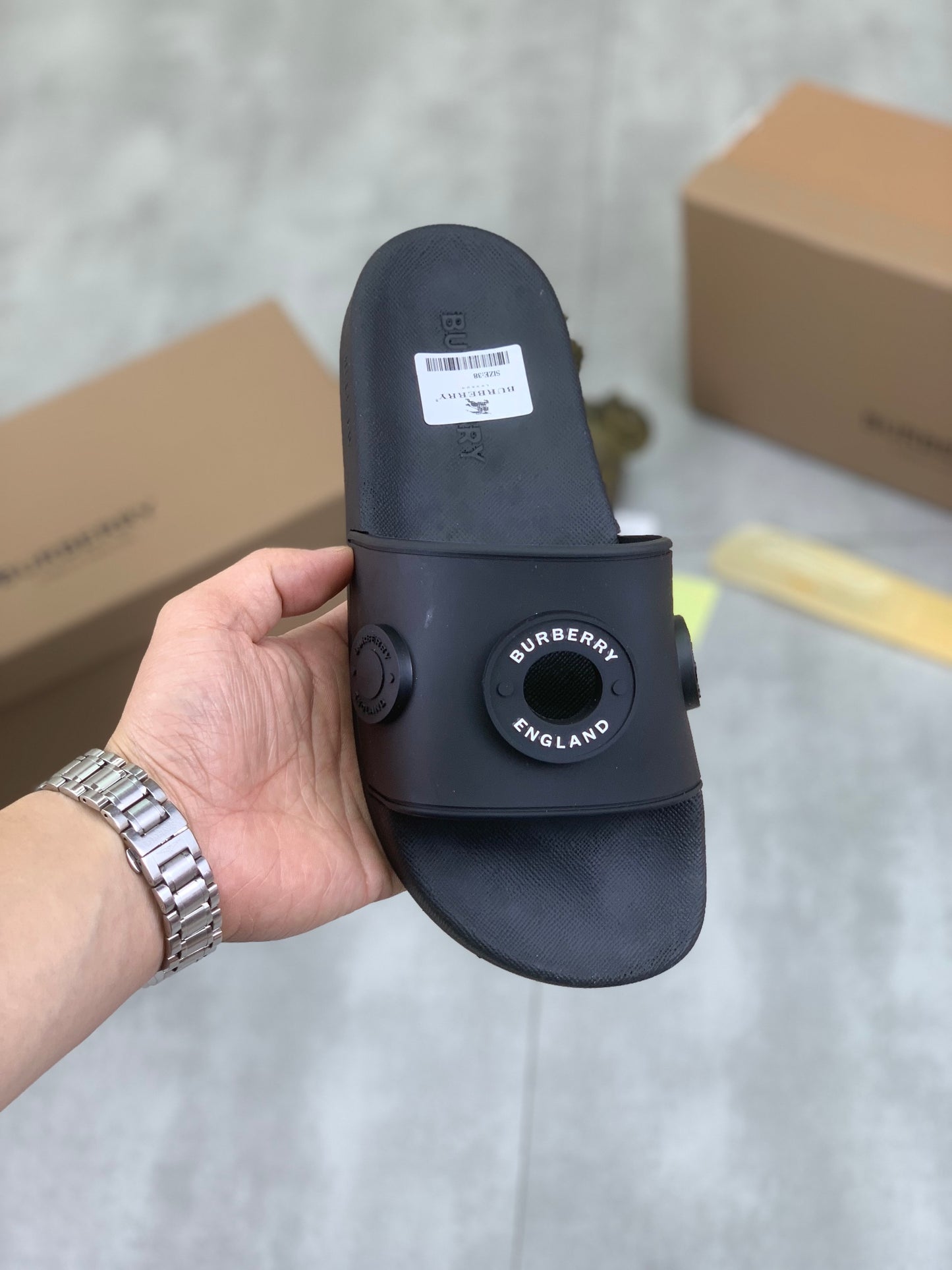 *BURBBER Slippers Slider 2 Color ' s 46