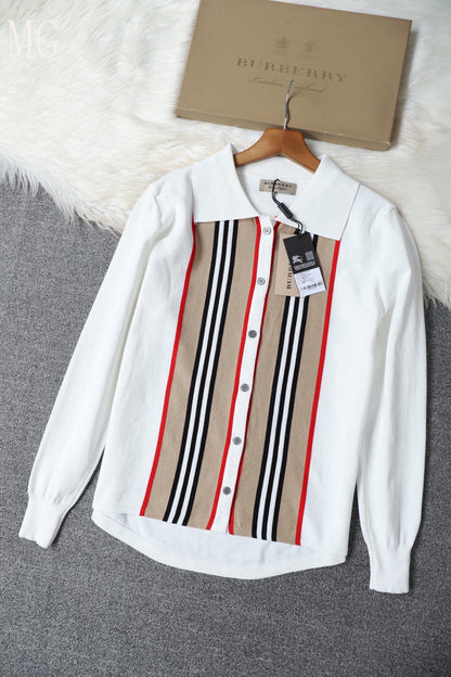 *BURBBER  T-shirt  Shirt  Woman 2 Color 's