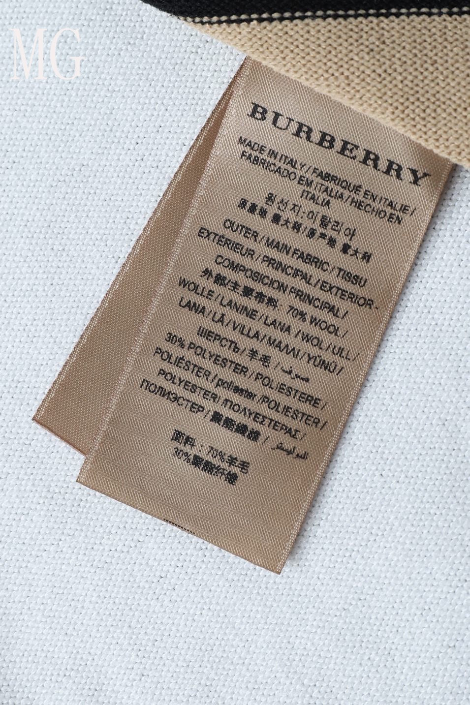 *BURBBER  T-shirt  Shirt  Woman 2 Color 's