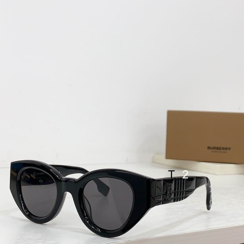 *BURBBER  Sunglasses 4 Color's