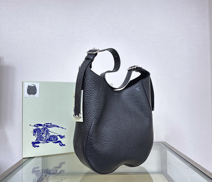 *BURBBER Leather Bag 33 cm 2 Color 's
