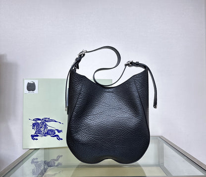 *BURBBER Leather Bag 33 cm 2 Color 's