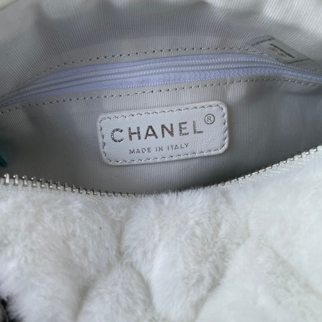 CHL Shearling Bag 24 cm 2 Color 's