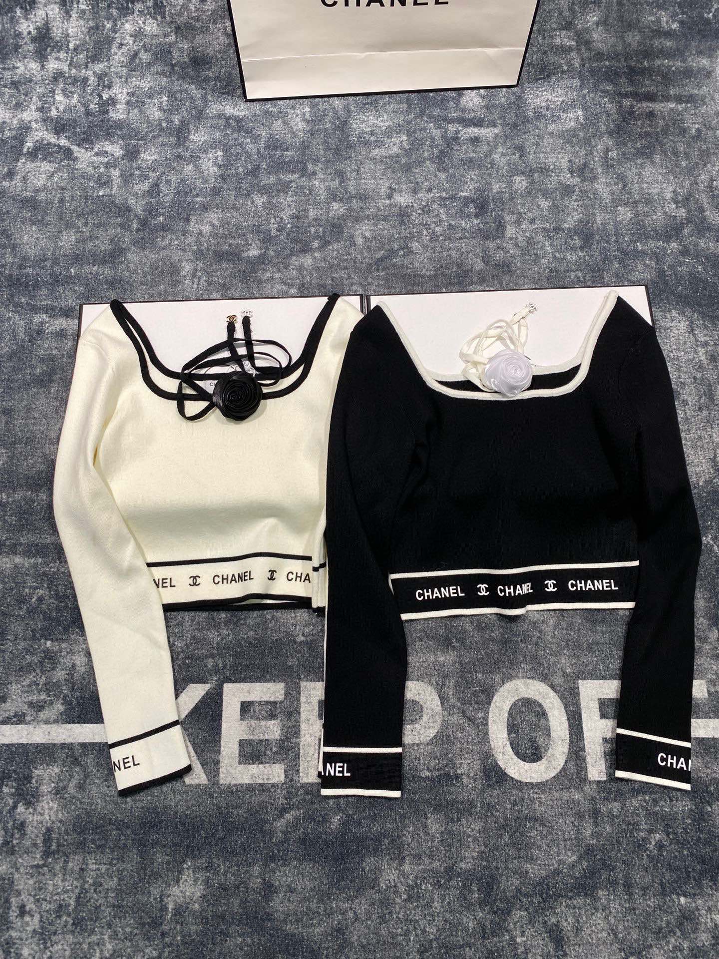 CHL Crop Top  T - shirt Woman 2 Color 's