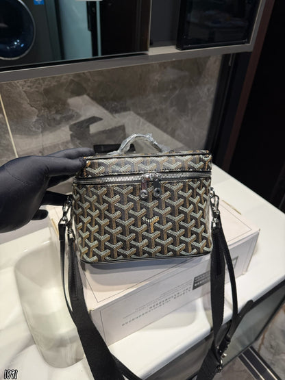 A*GO  Muse vanity case bag 4 Color's 20 CM