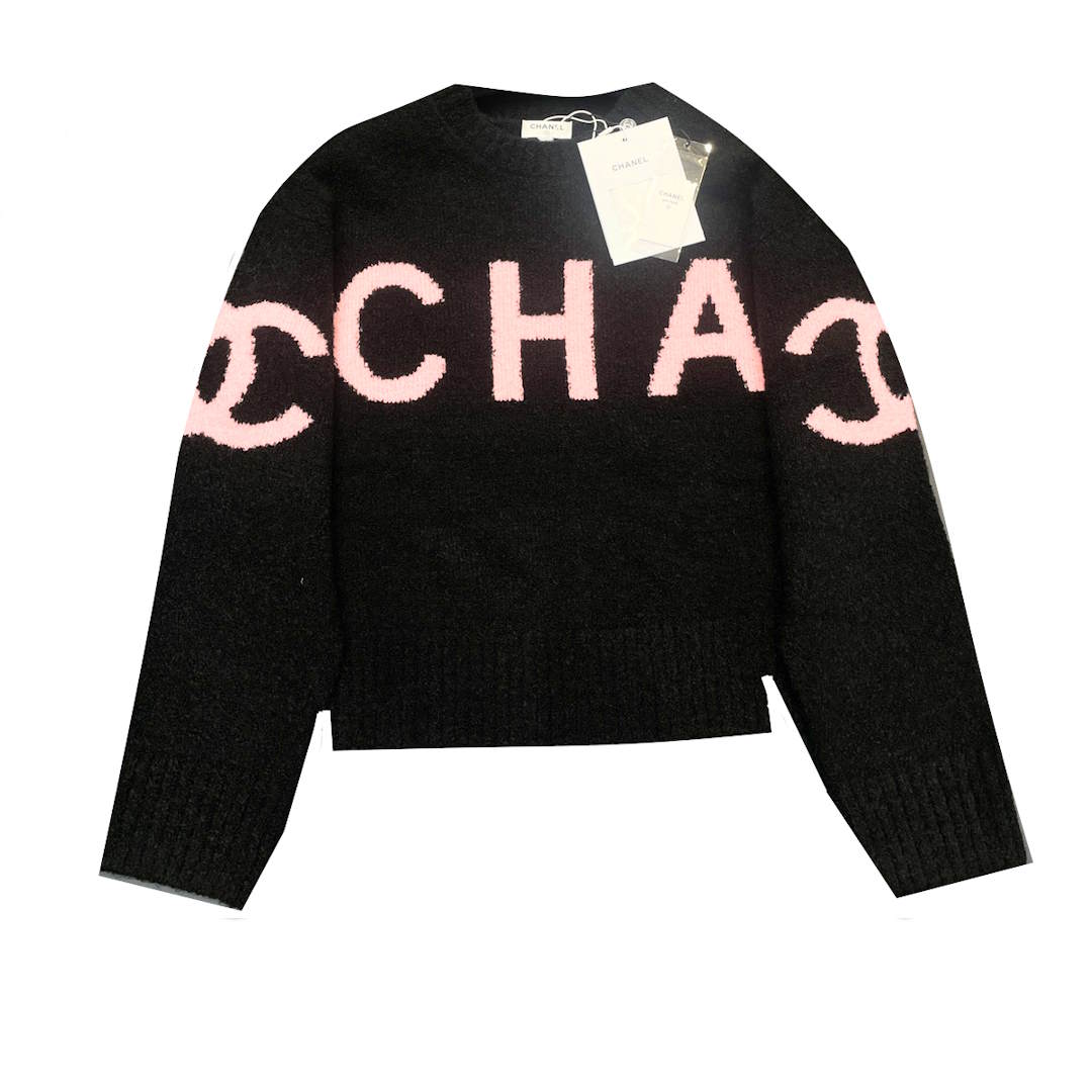 CHL Sweater Woman