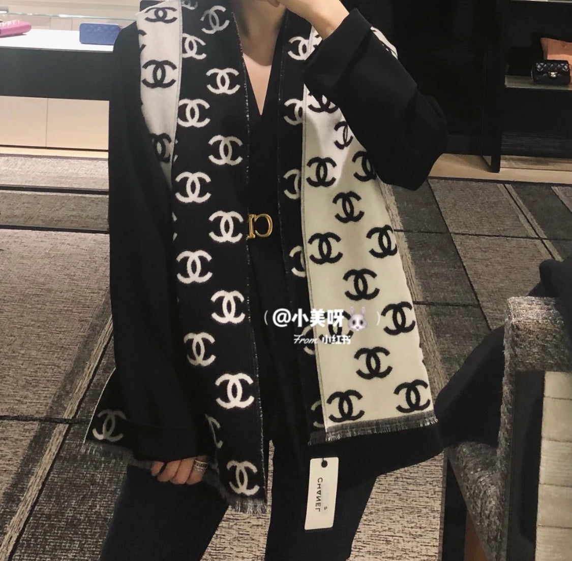 CHL  Scarf