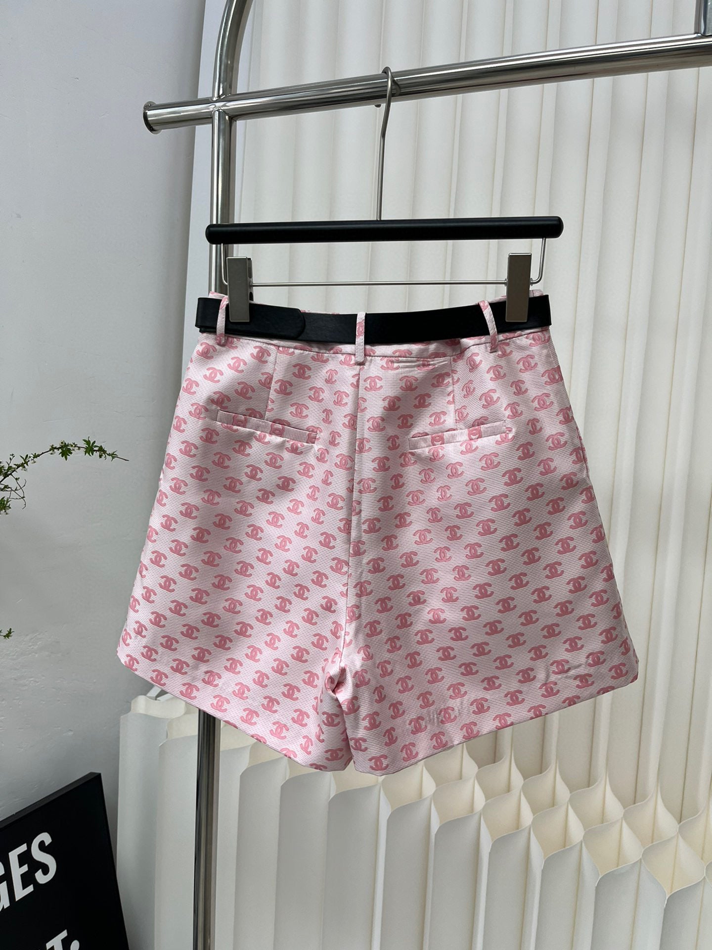 CHL Woman Shorts 2 Color 's