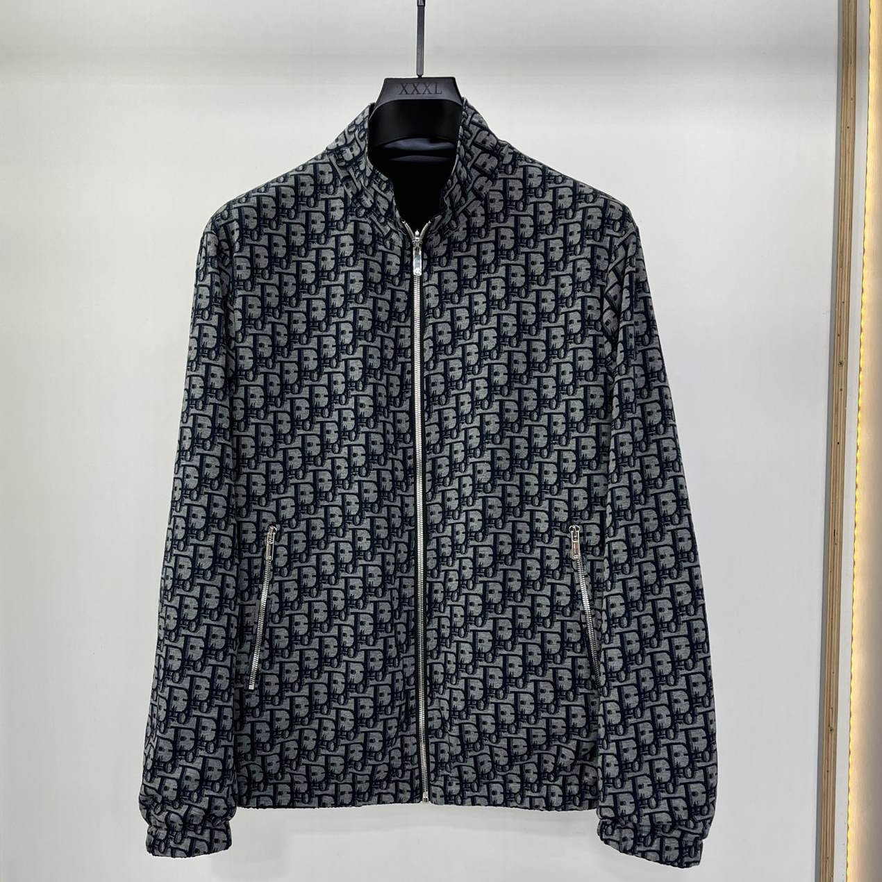 CHD Windbreak Jacket 2 Side