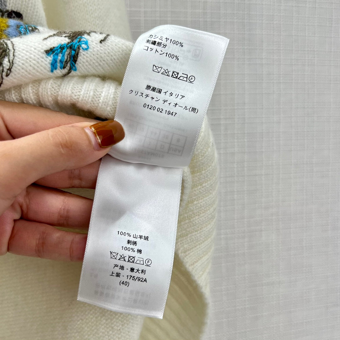 CHD Sweater Woman Embroidery