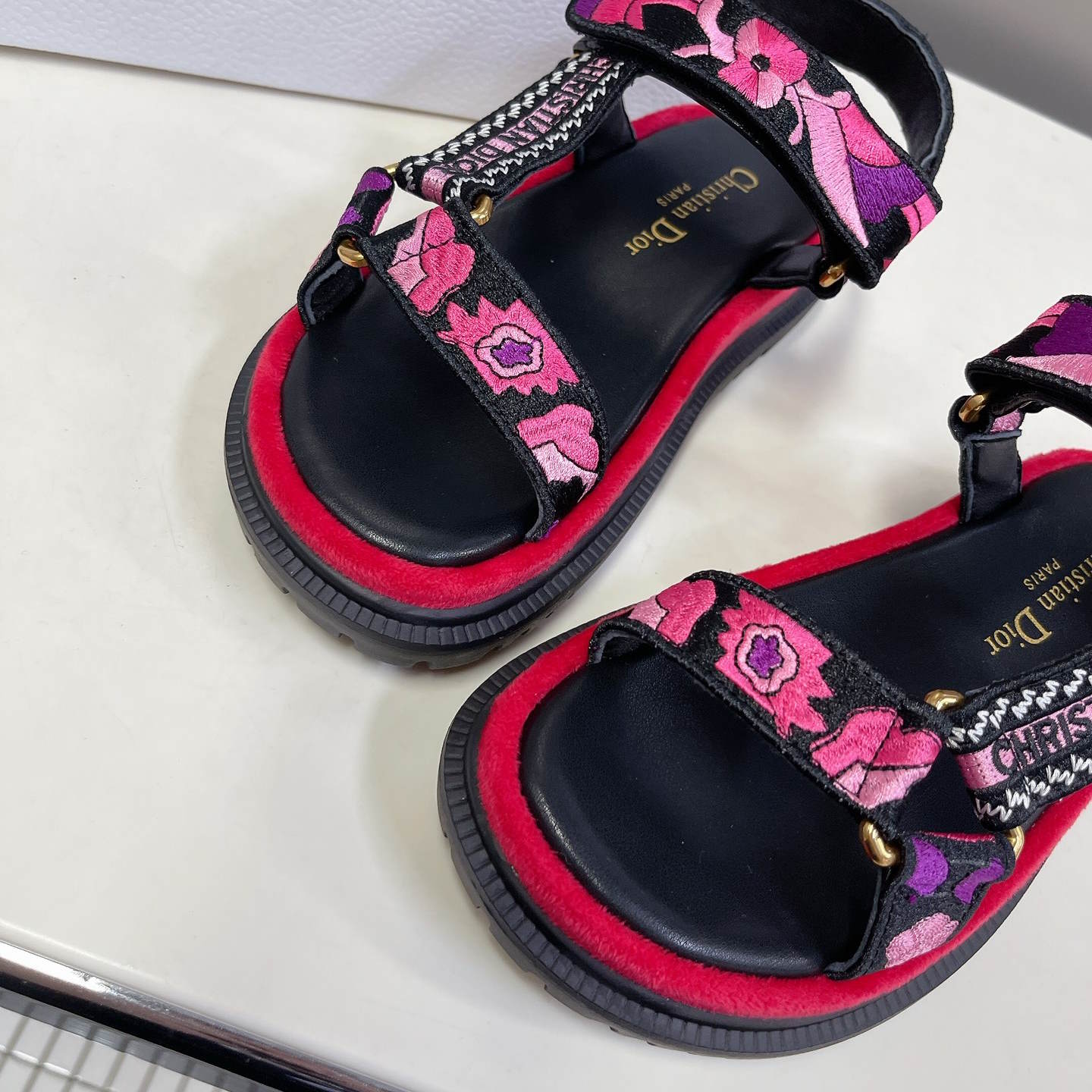 CHD Slippers 2 Color s