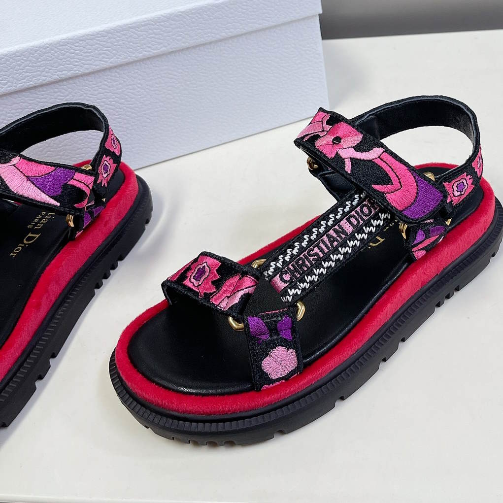 CHD Slippers 2 Color s