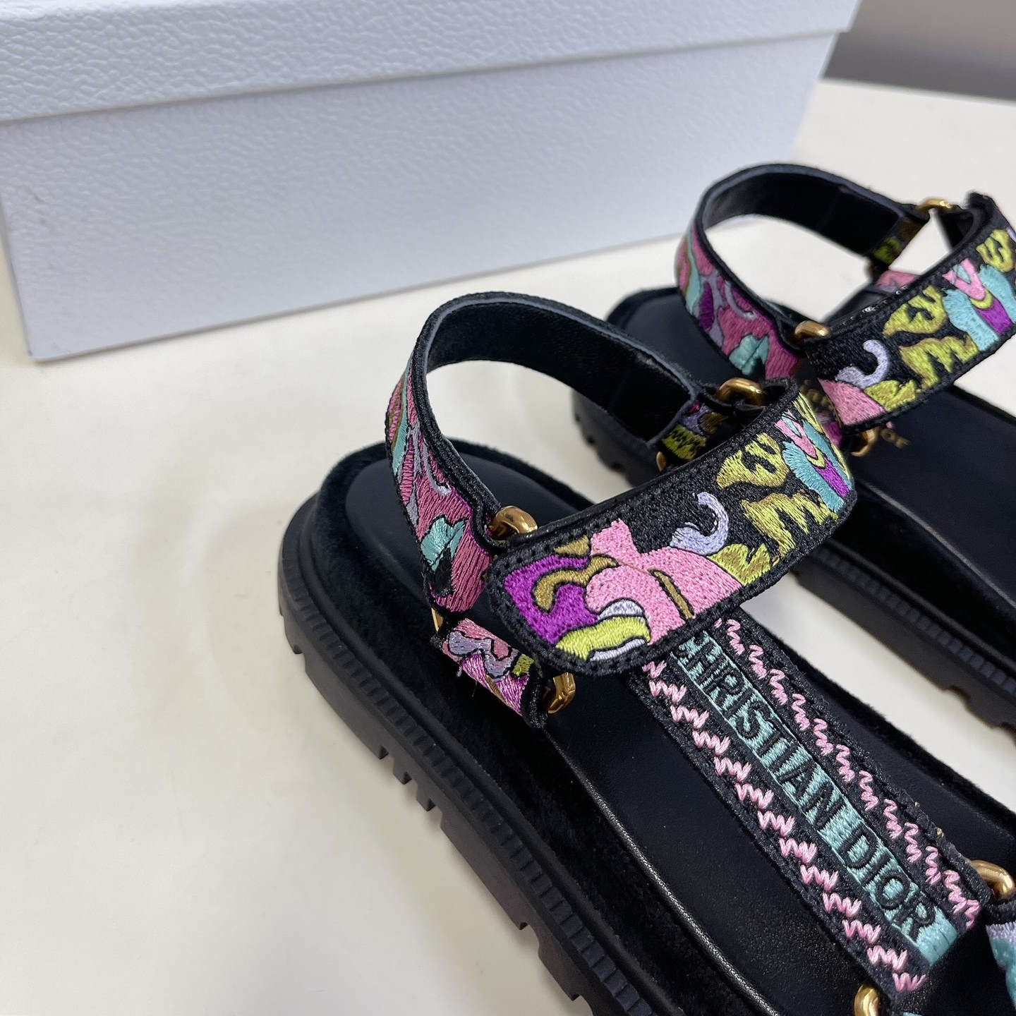 CHD Slippers 2 Color s