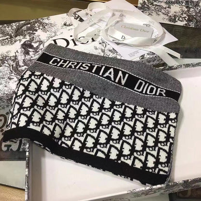 CHD  Scarf