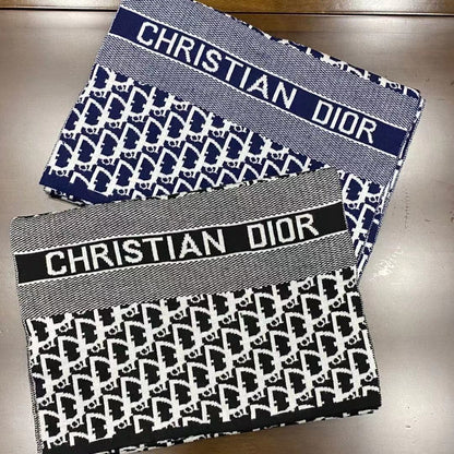 CHD  Scarf