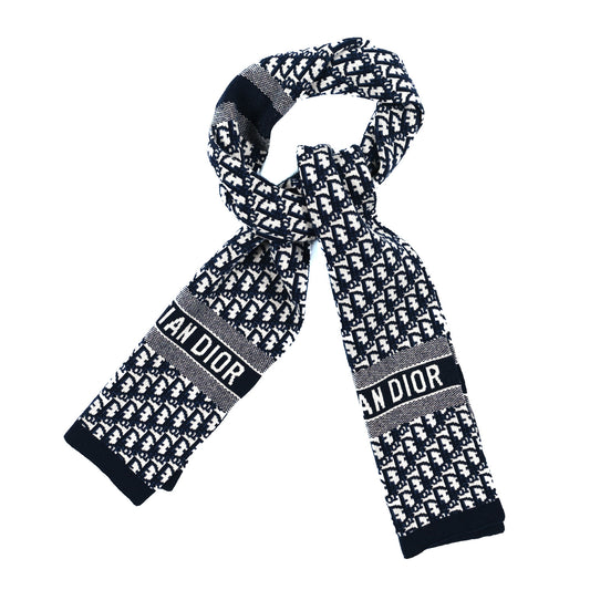 CHD  Scarf