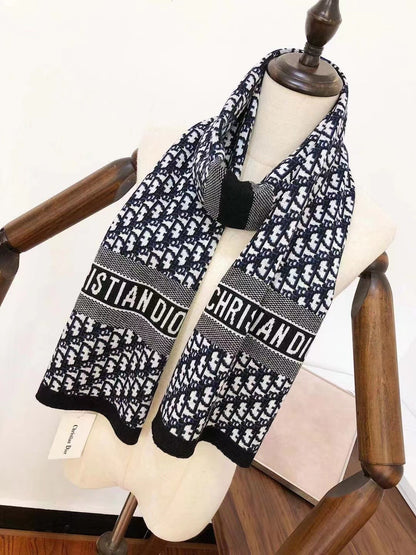 CHD  Scarf