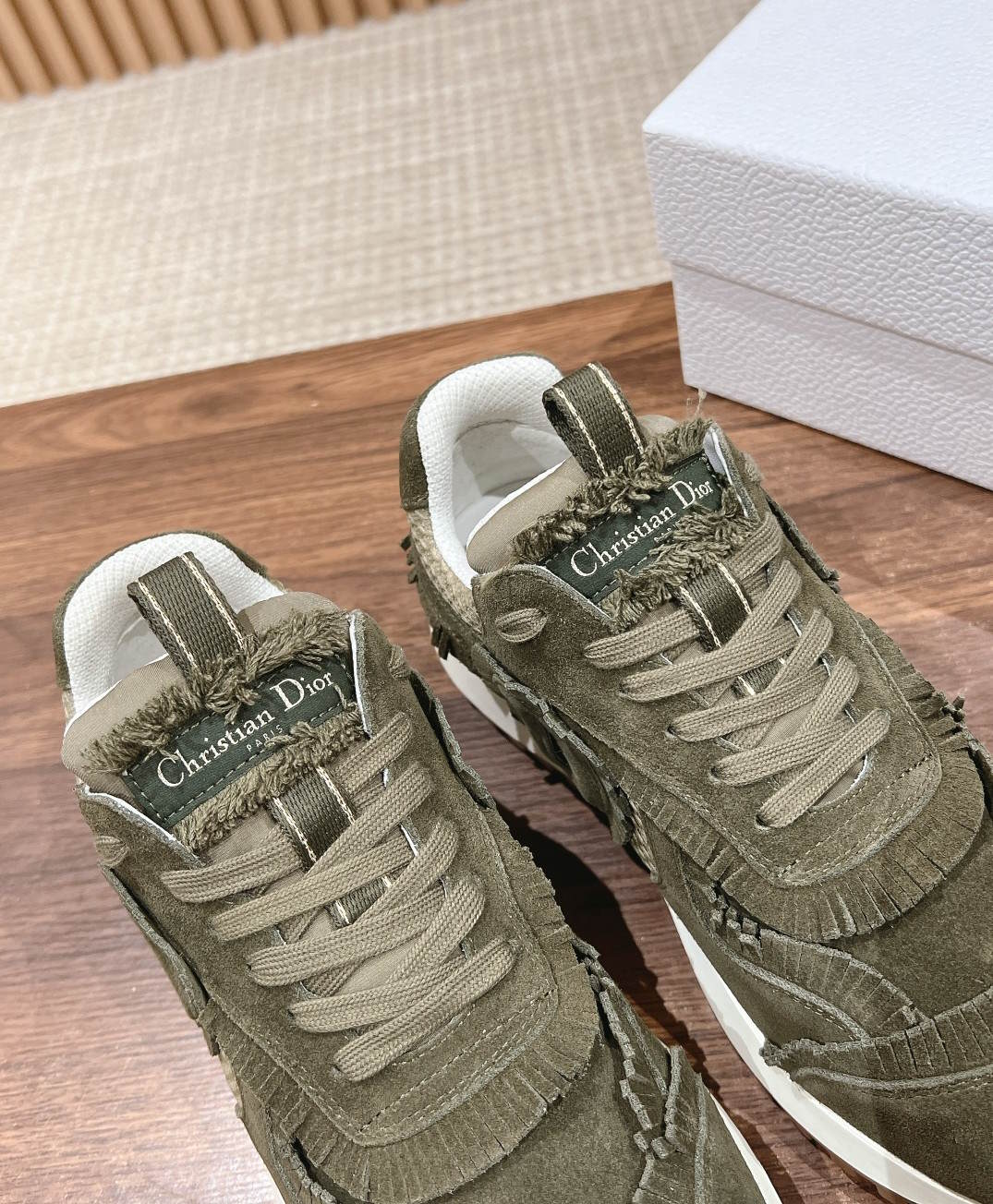 CHD Sneakers 2 Color 's