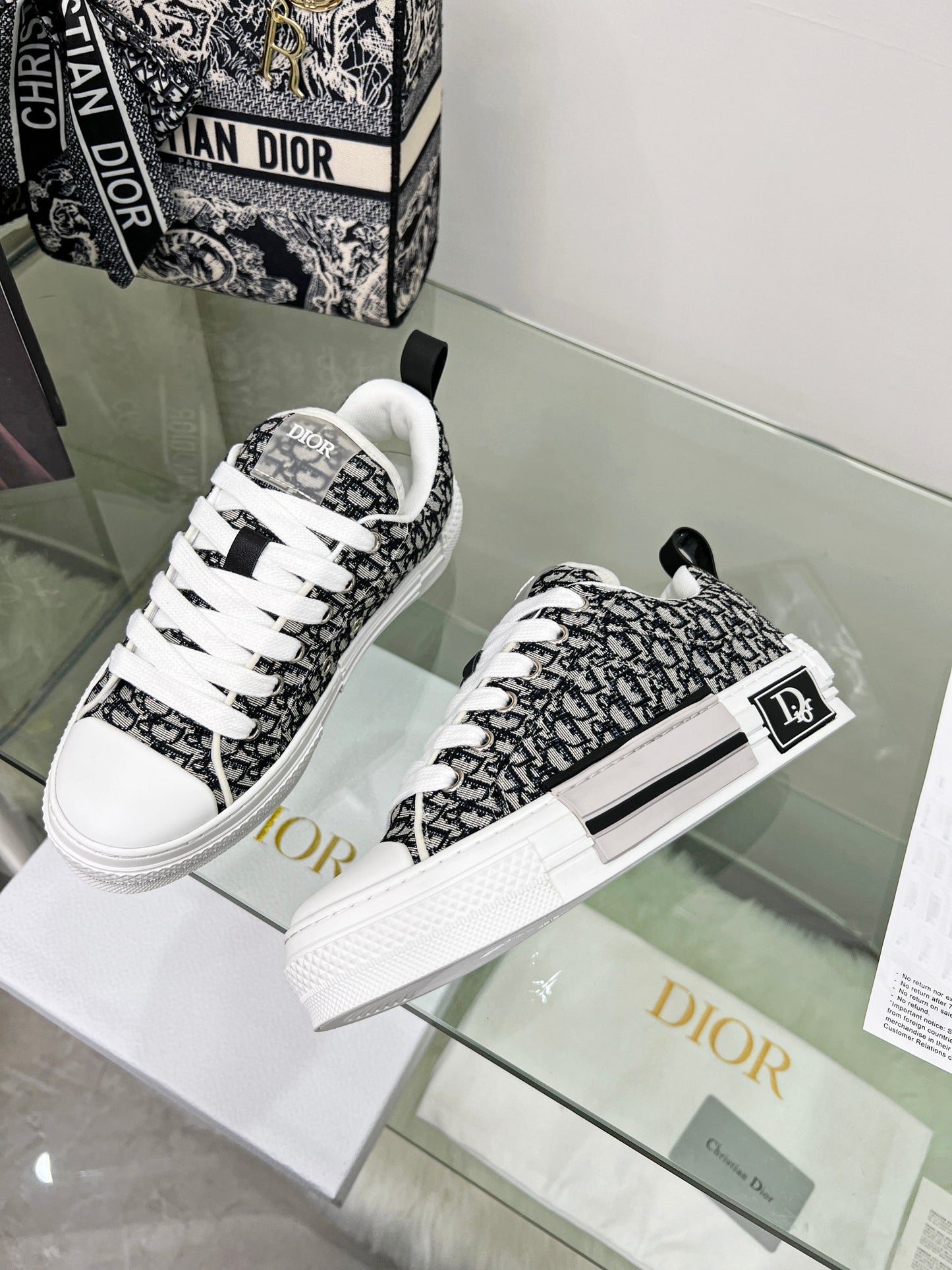 CHD Sneakers 2 Color 's