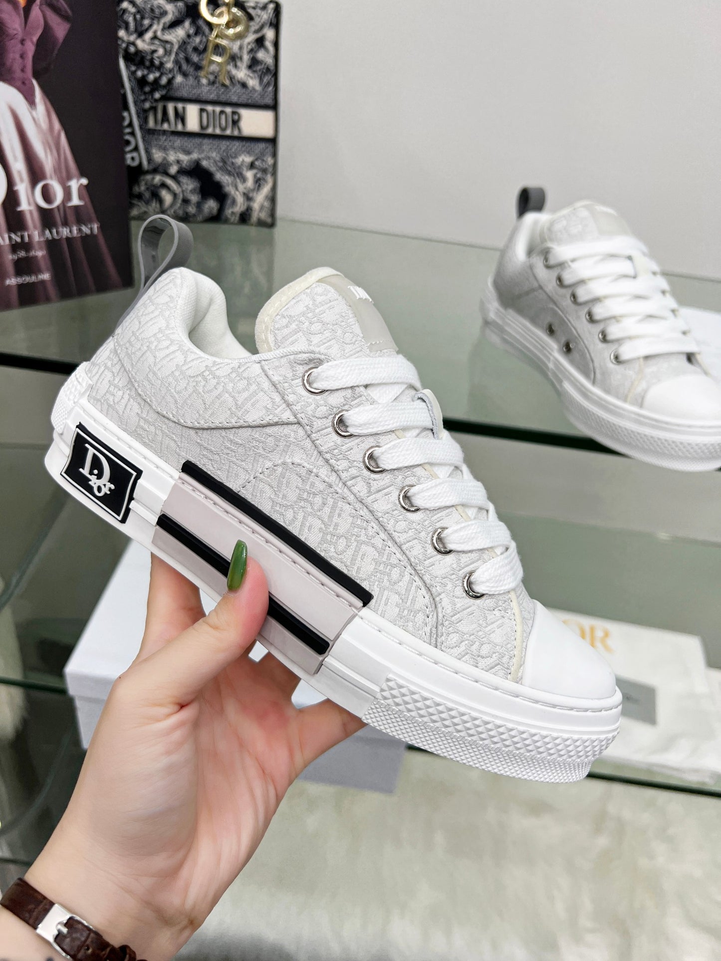 CHD Sneakers 2 Color 's