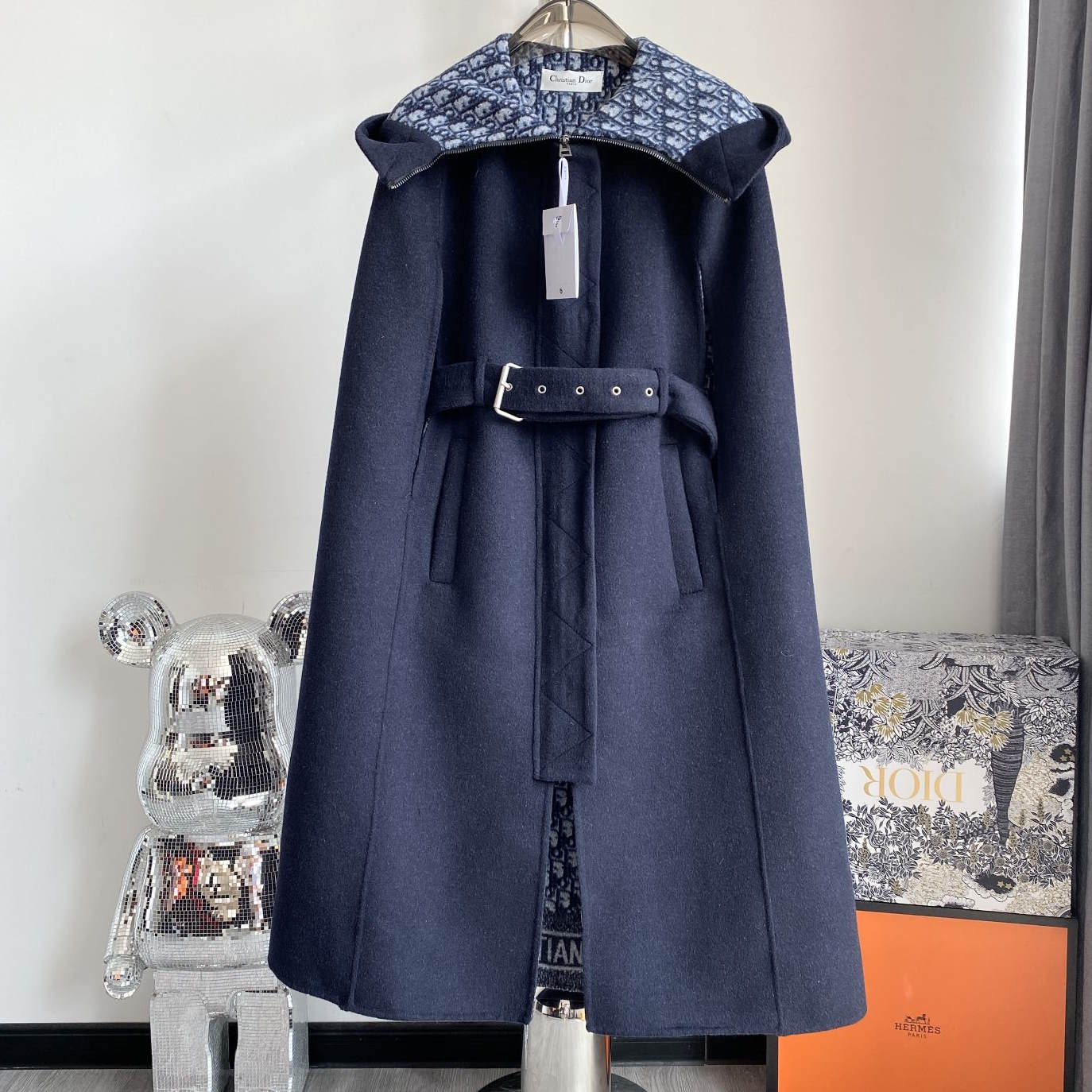 CHD  C ape Jacket Woman 2 Color 's