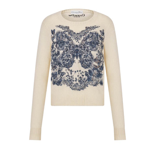 CHD Sweater Woman