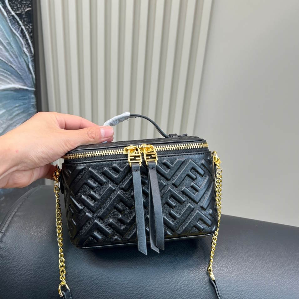 FEN Muse vanity case bag 3 Color's 16 cm