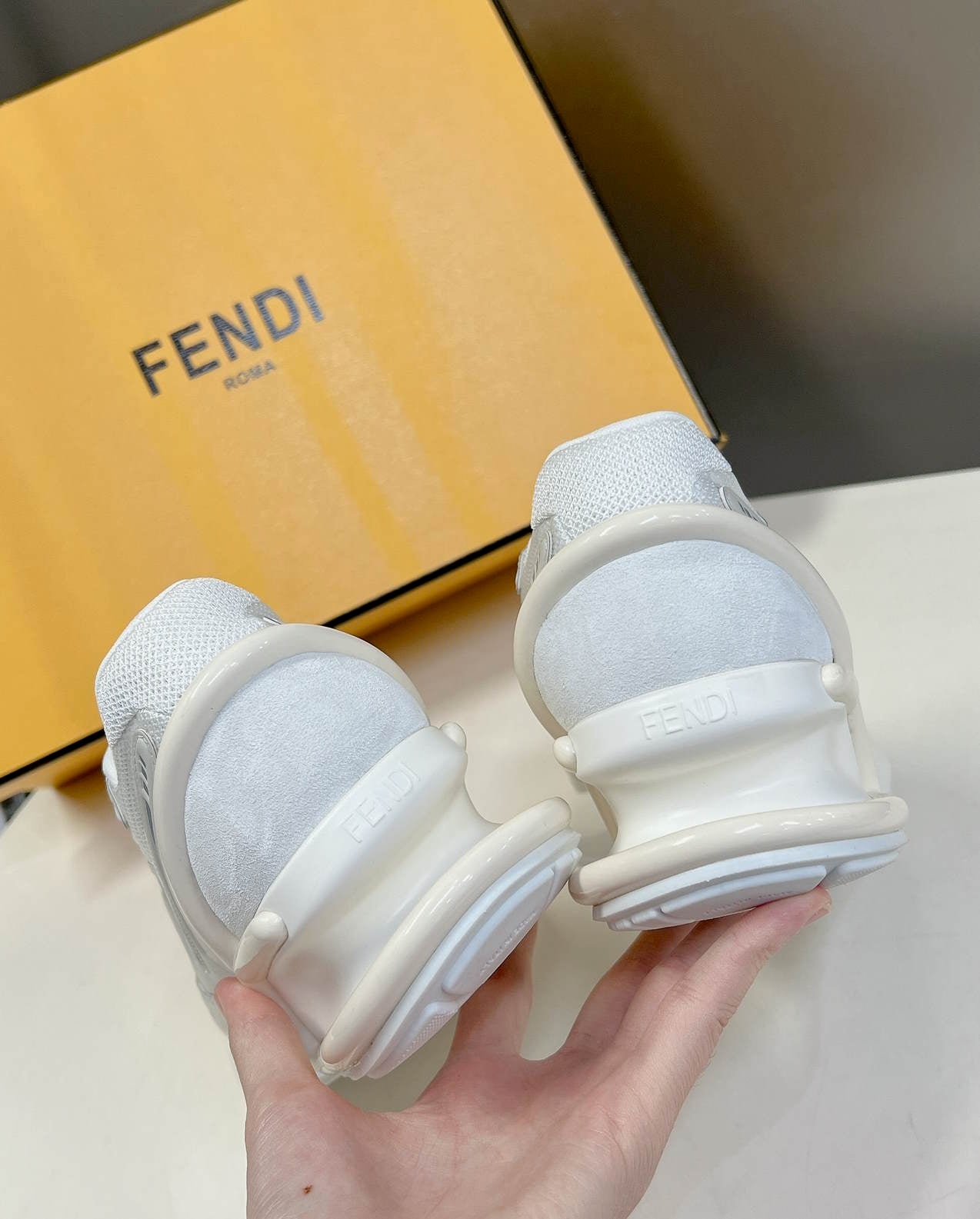 FEN Sneakers 3 Color 's