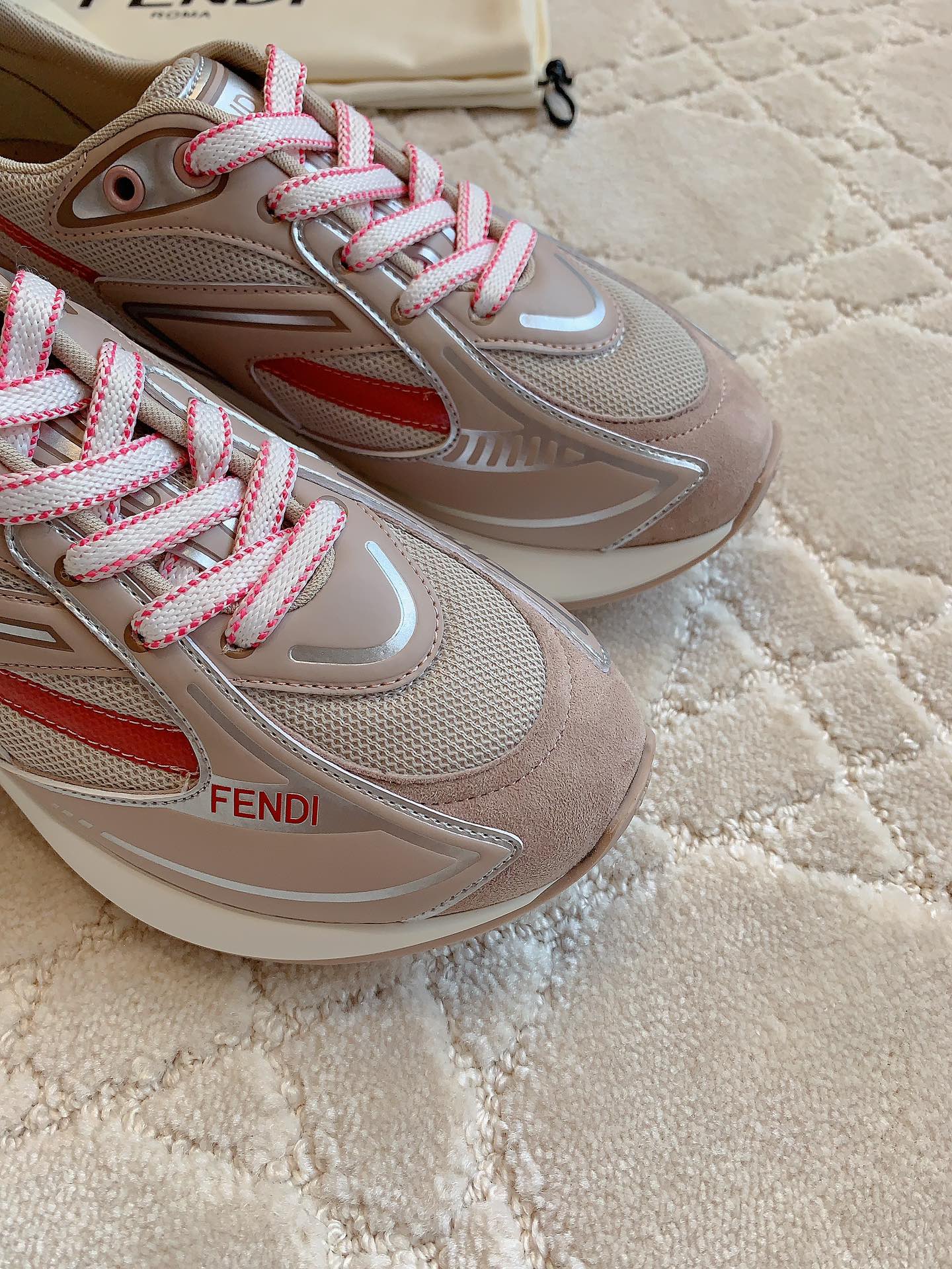 FEN  Sneakers  2 Color 's