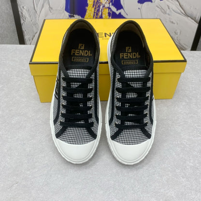 FEN Sneakers 2 Color 's