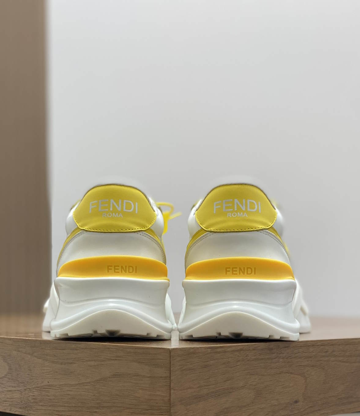 FEN  Sneakers   2 Color 's