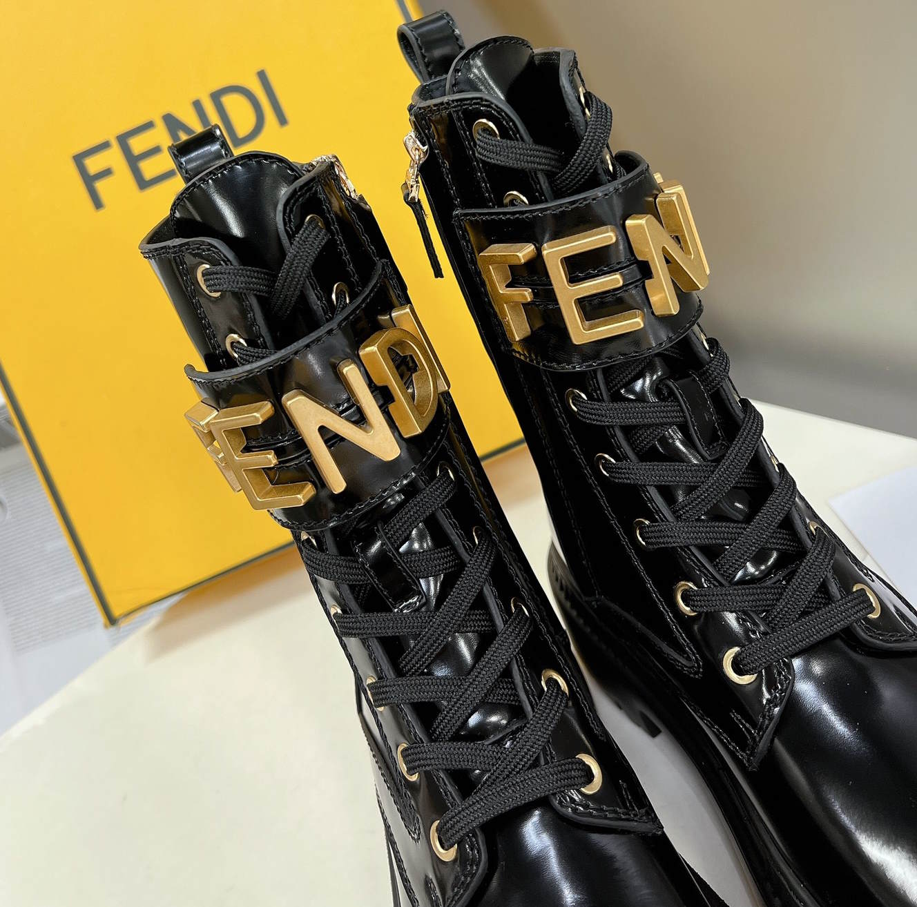 FEN Boots  2 Color's Low