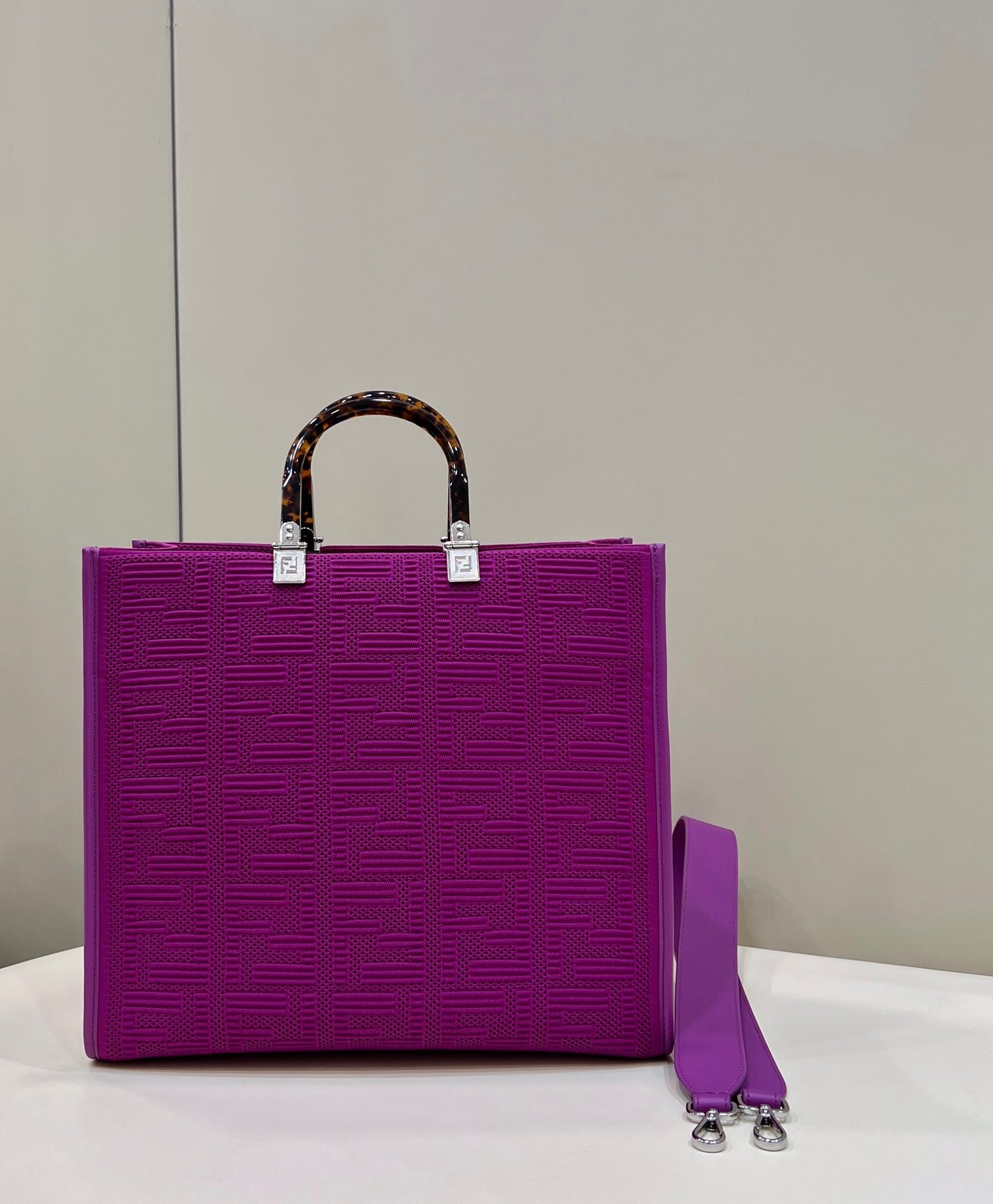FEN Tote Bag 4 Color 's  36 cm