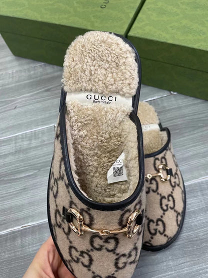 GU  Slippers Mule
