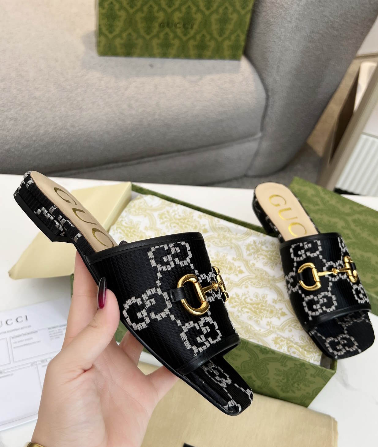 GU Slippers Sandals 6 Color 's