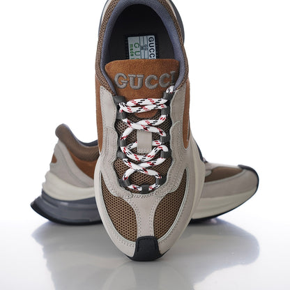 GU Runner Sneakers 2 Color s