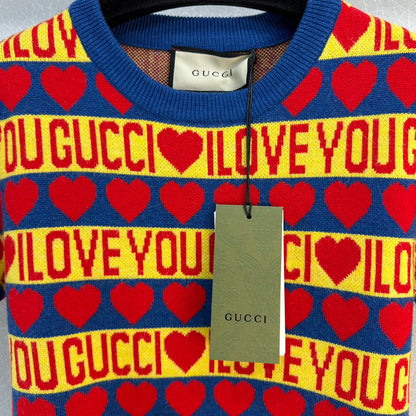 GU T-Shirt  Woman knitted Sweater