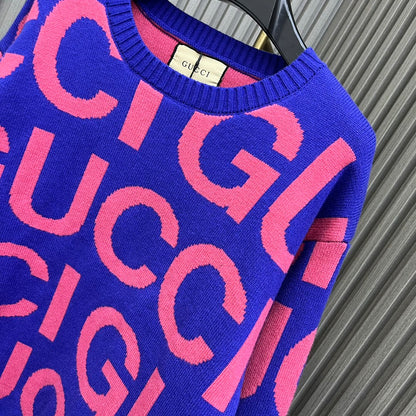 GU  Sweater Woman