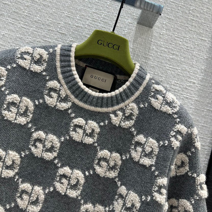 GU Sweater Woman