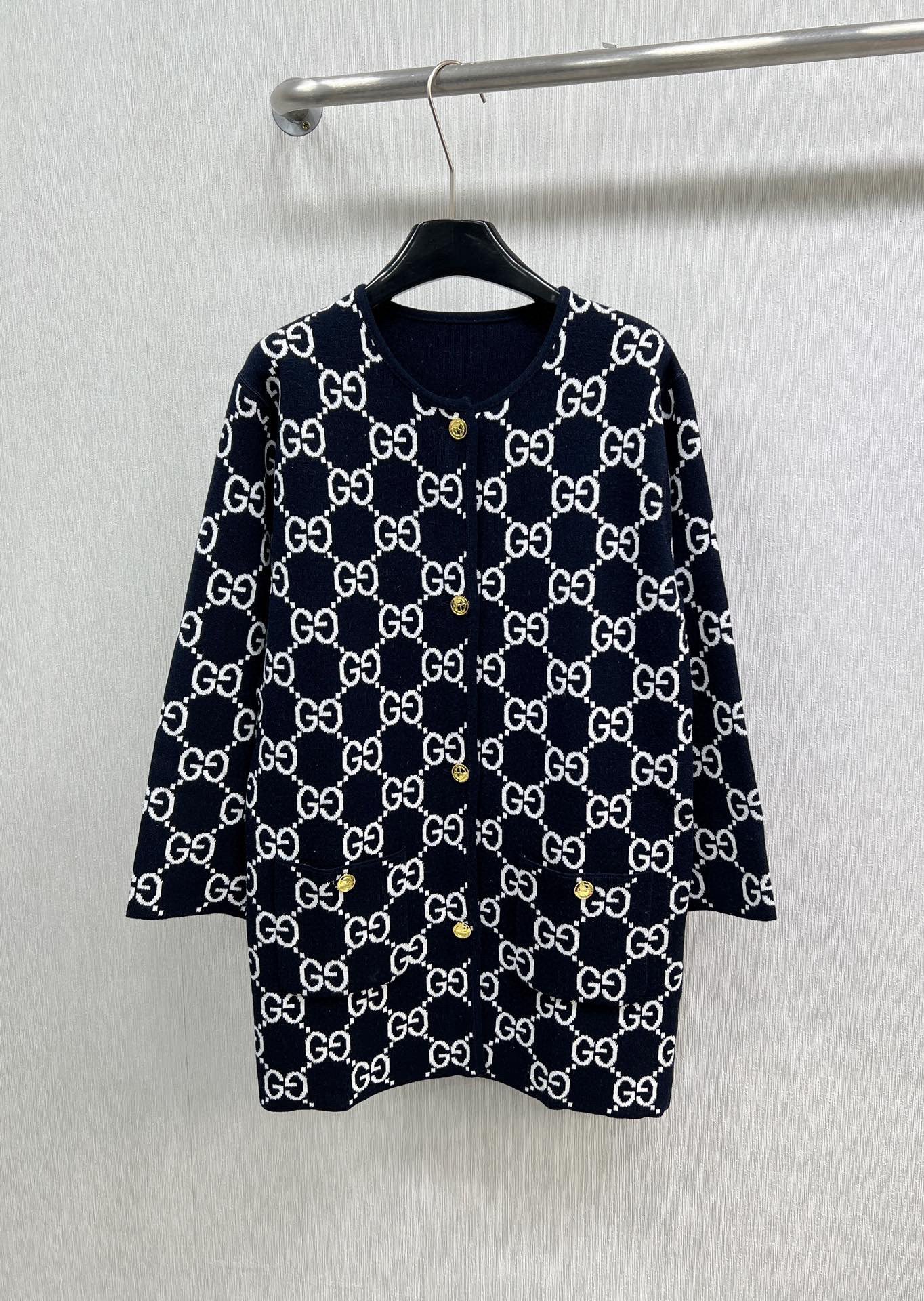 GU Coat Woman  Jacket Cardigan limited 2 Side
