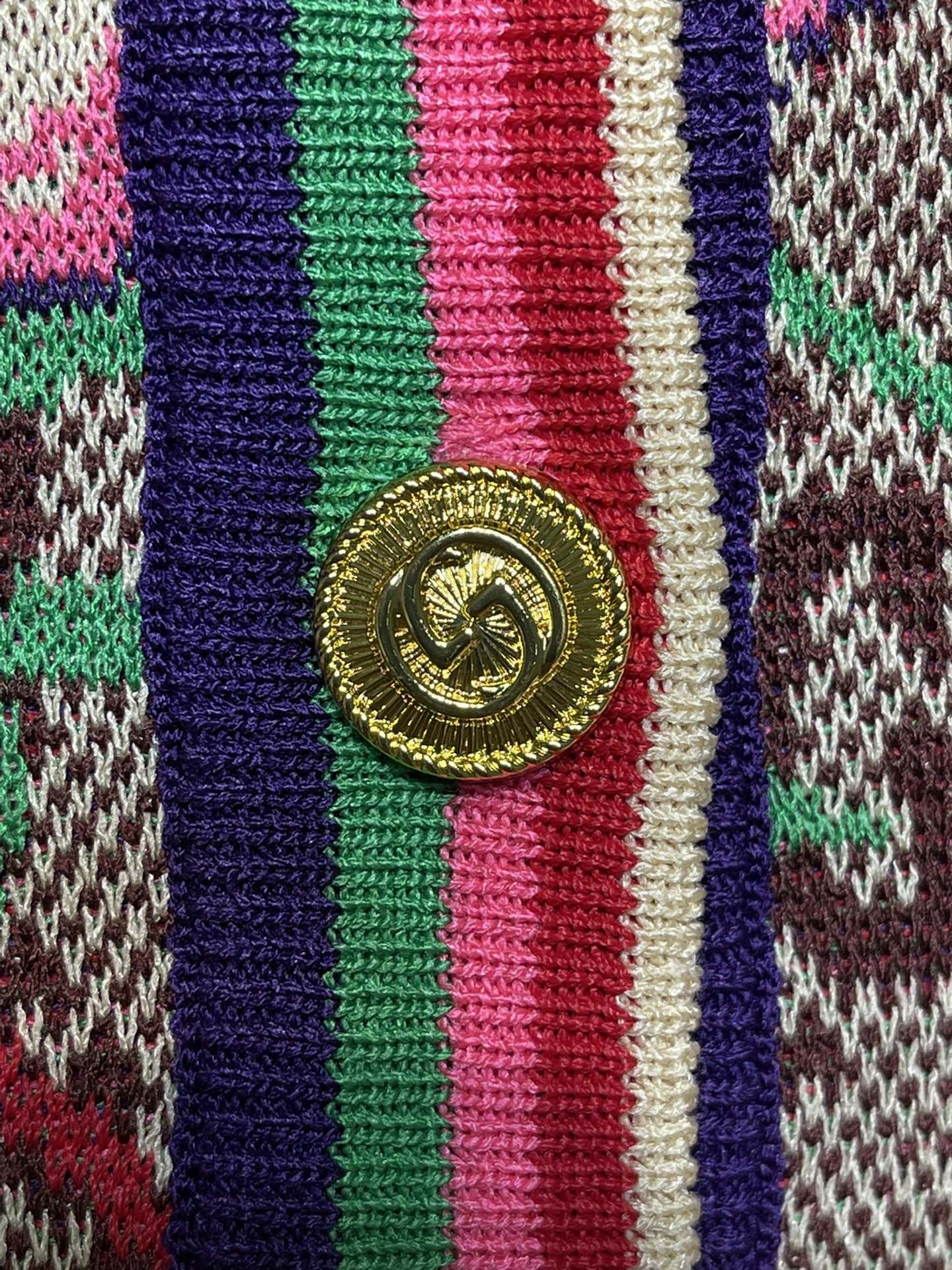 GU Jacket Pullover Woman