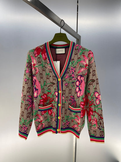 GU Jacket Pullover Woman
