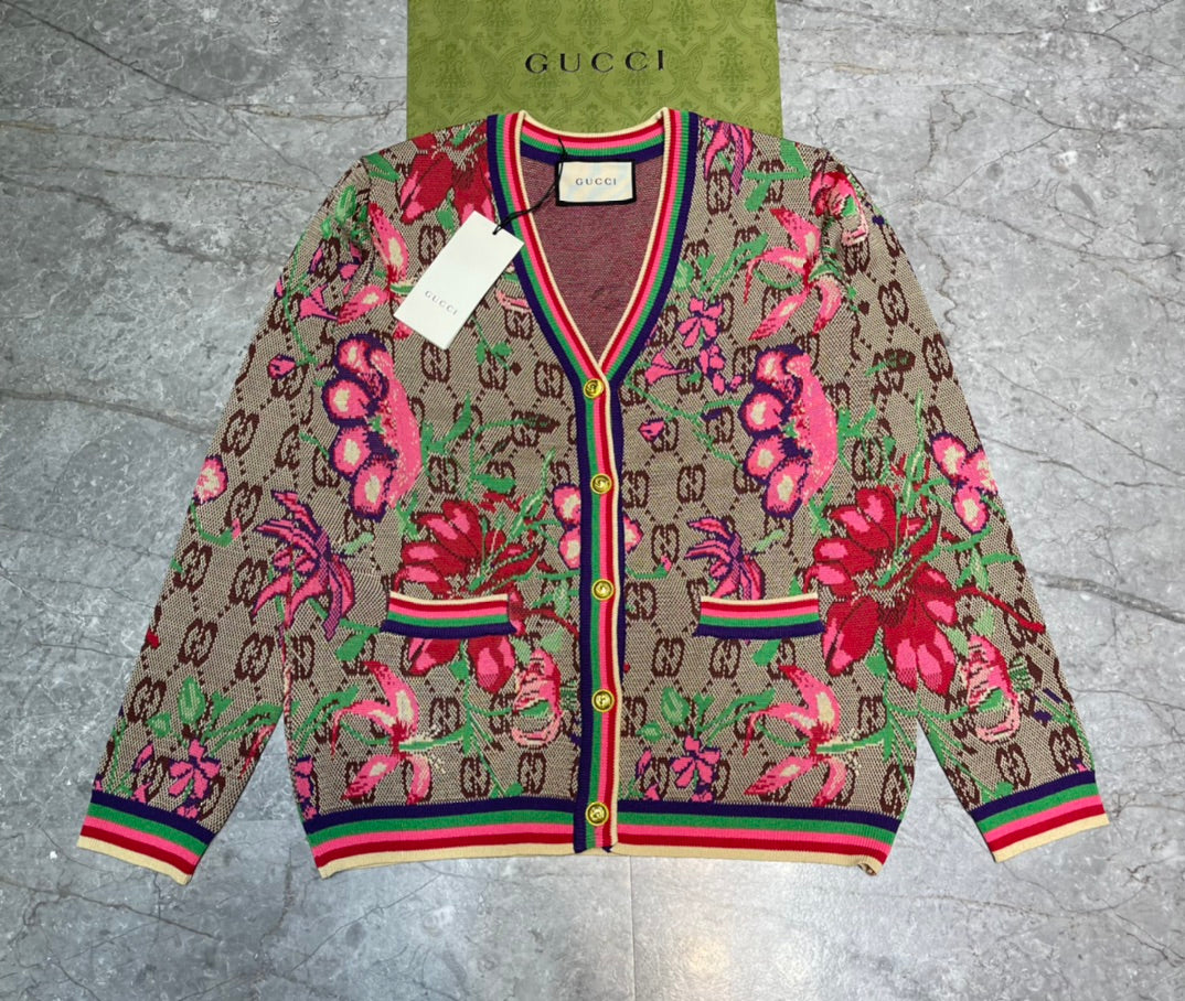 GU Jacket Pullover Woman