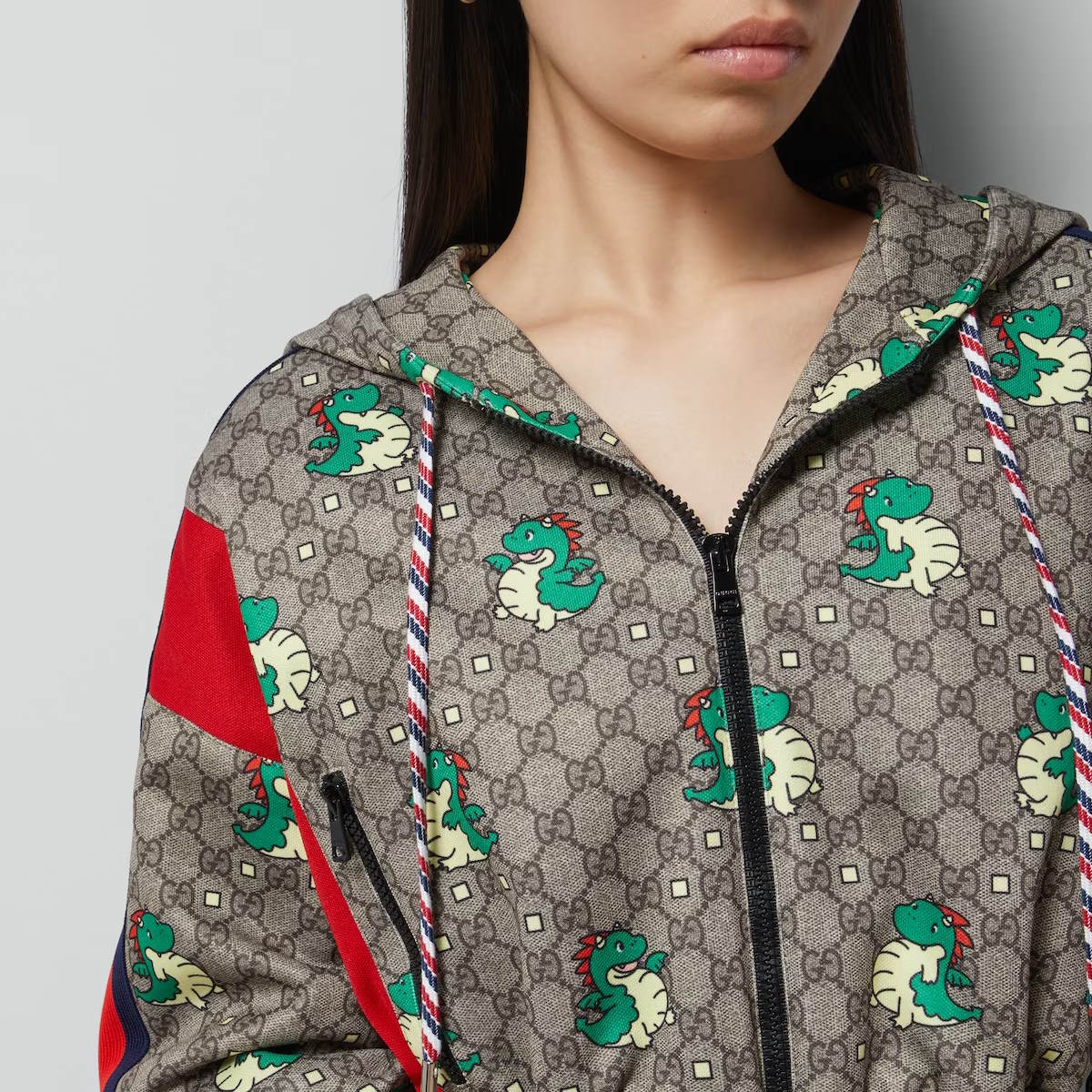 GU  Sport Suits  Woman Dragon print
