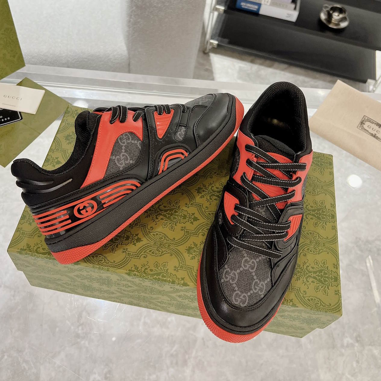 GU  Sneakers 4 Color 's