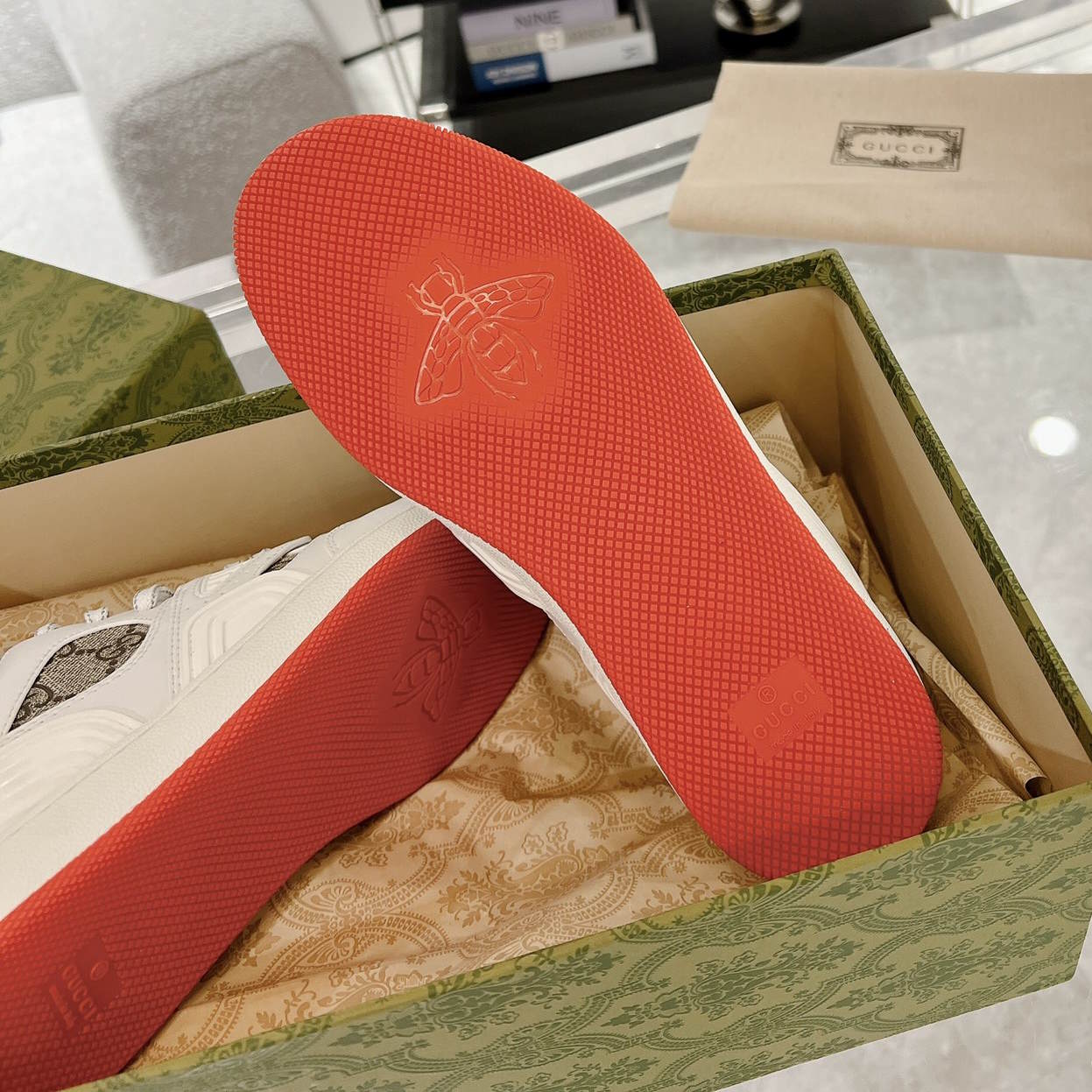 GU  Sneakers 4 Color 's