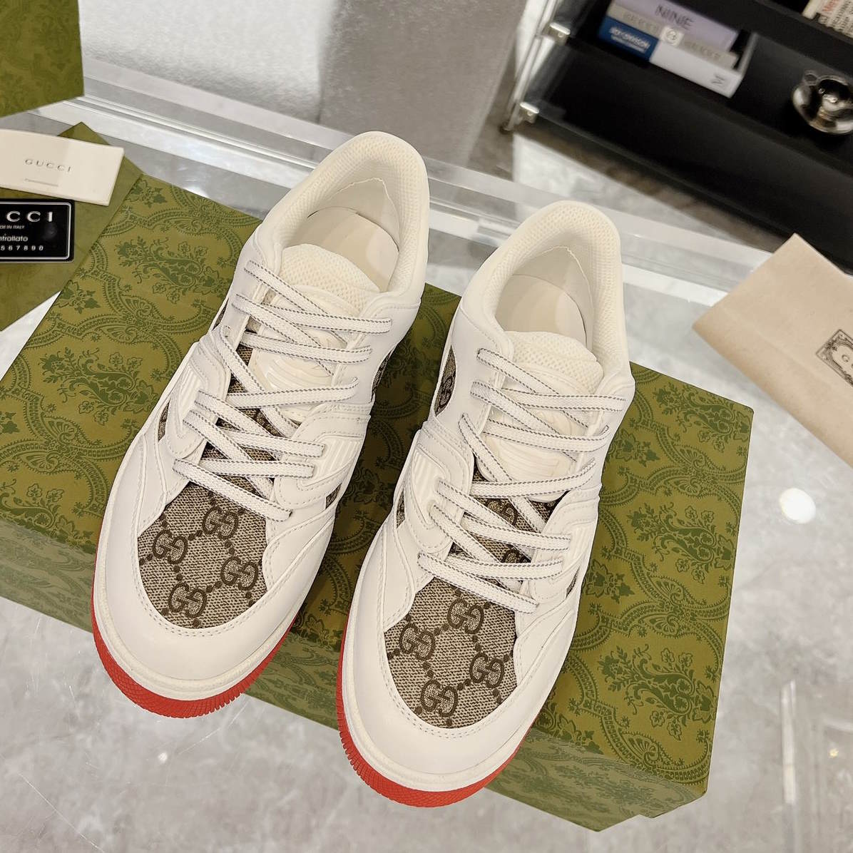 GU  Sneakers 4 Color 's