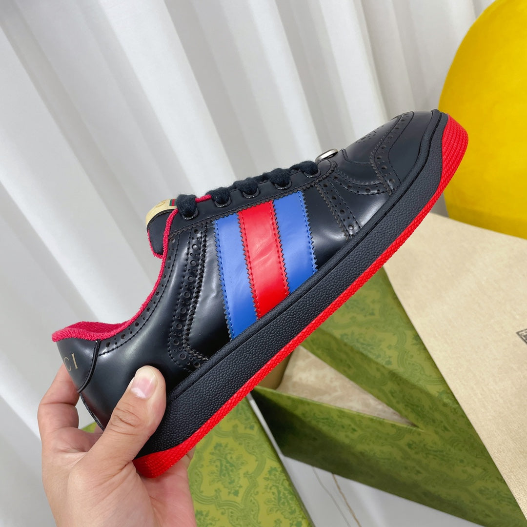 GU  Sneakers