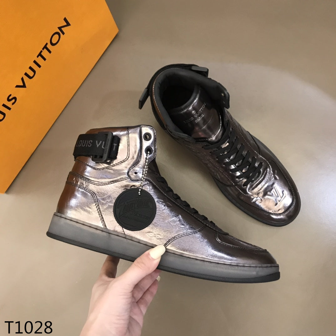 LU Sneakers